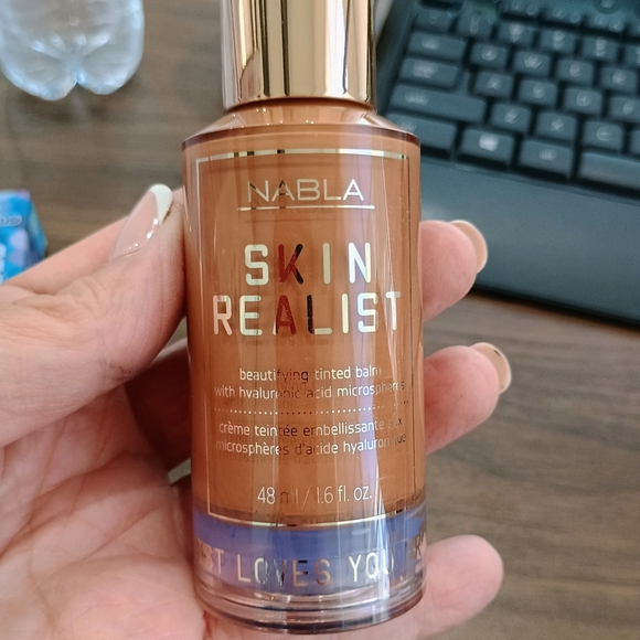 Skin Realist Foundation - And Caramel Settings Power - Picture 2 of 7